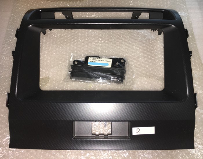 Панель приборов TOYOTA LC200 5541260350 карбон