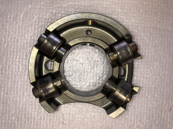 Муфта с роликами TOYOTA 221081C180