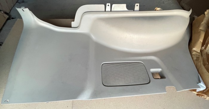 Обшивка багажника правая TOYOTA LC Prado 120 625106A908A0