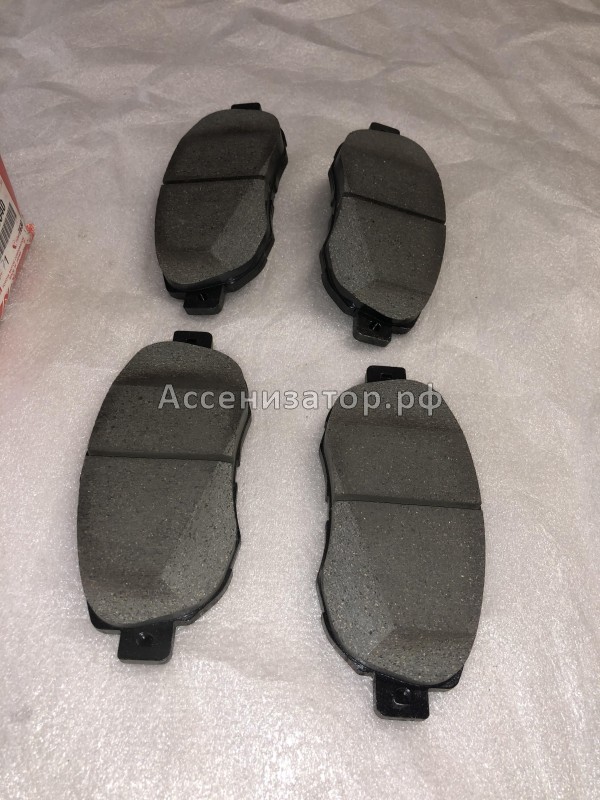 Колодки тормозные передние TOYOTA LEXUS LS300 0446550040