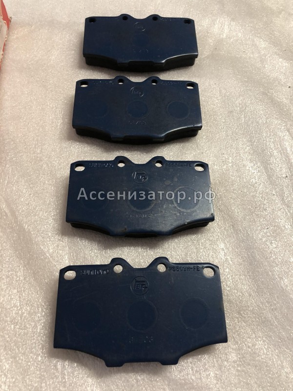 Колодки тормозные передние TOYOTA 0446560060