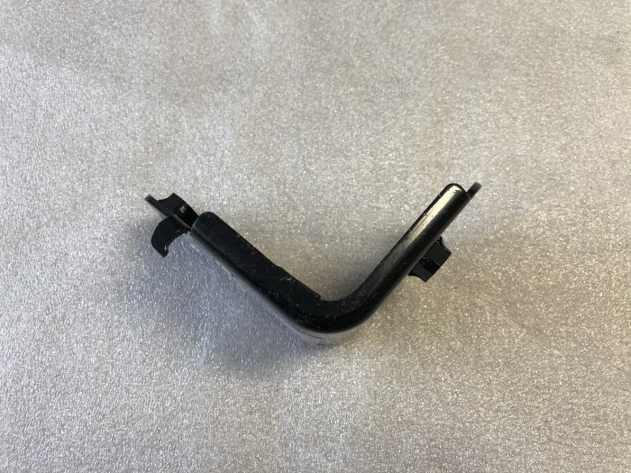 Kpoнштейн рaдиaтора ТОYOТA Lаnd Cruisеr J100 1658250010