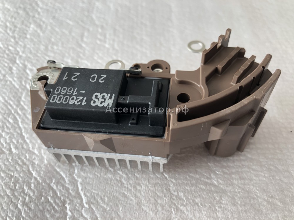 Регулятор напряжения TOYOTA 2770074040