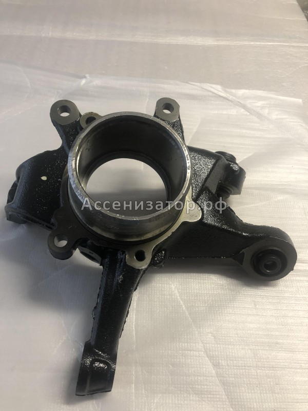 Кулак поворотный задний левый LEXUS GS 300/400/430 1998-2004 TOYOTA 4230530070