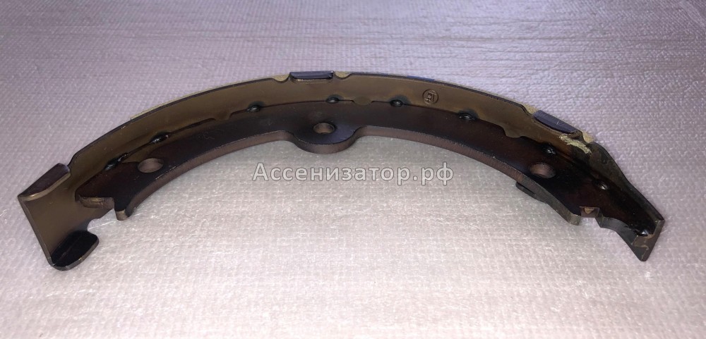 Колодка тормозная барабанная стояночного тормоза LEXUS LS 4653050020