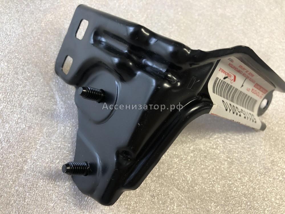 Кронштейн фары правый Lexus IS200 Toyota Altezza E10 5211553010