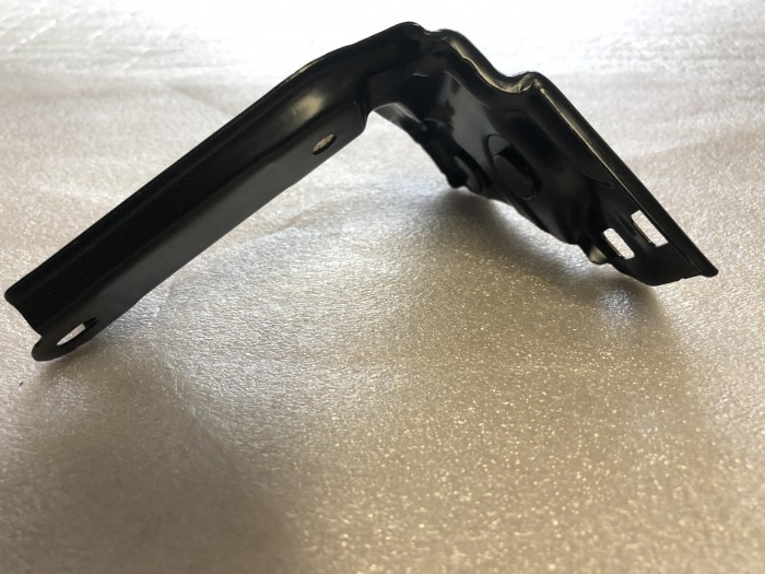 Кронштейн фары правый Lexus IS200 Toyota Altezza E10 5211553010