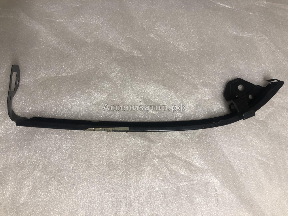 Планка фары передняя правая TOYOTA Avensis AT220 5390320040