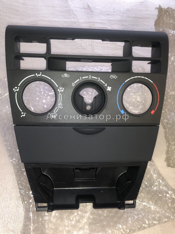 Панель приборов ЦЕНТРАЛЬНАЯ TOYOTA COROLLA E12 2001-2006 5542002140B1