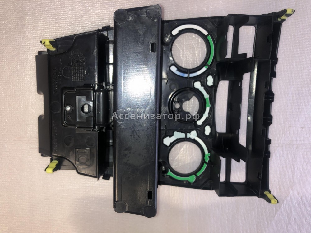 Панель приборов ЦЕНТРАЛЬНАЯ TOYOTA COROLLA E12 2001-2006 5542002140B1