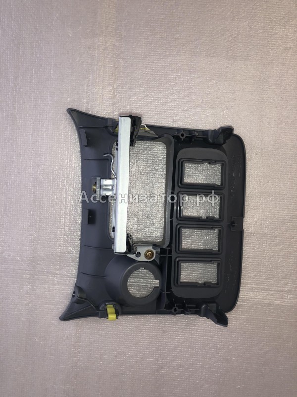 Панель центральная под переднею пепельницу TOYOTA RAV 4 ACA20 2000-2005 5542042020B0