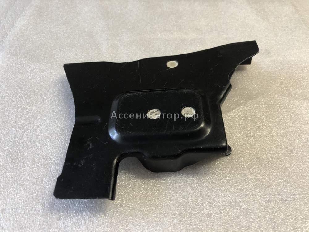 Скоба TOYOTA Avensis T250 5716705030