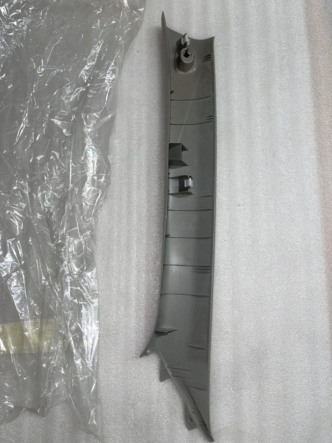 Накладка стойки передней правой TOYOTA CAMRY V30 6221033110B2