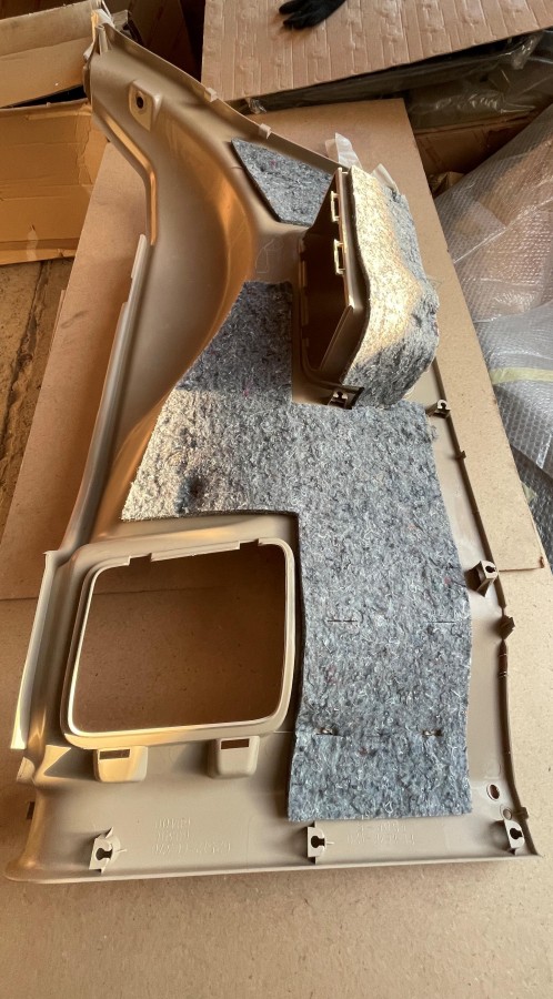 Обшивка багажника боковая левая TOYOTA LC Prado 120 6252060903A0