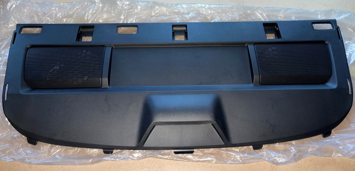 Полка задняя багажника TOYOTA CAMRY V40 2006-2011 6433133080B0