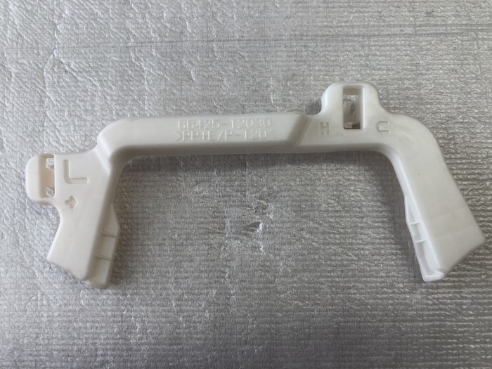 Крепеж TOYOTA Corolla E152 6642512030