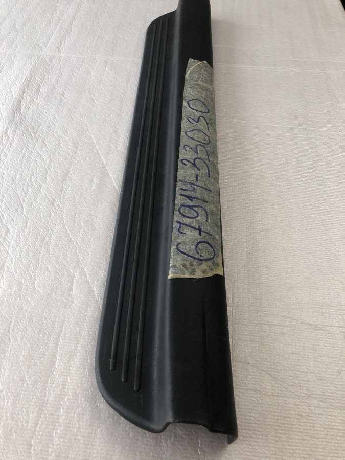 Накладка порога передняя левая TOYOTA CAMRY CV30 2001-2006 6791433030B1