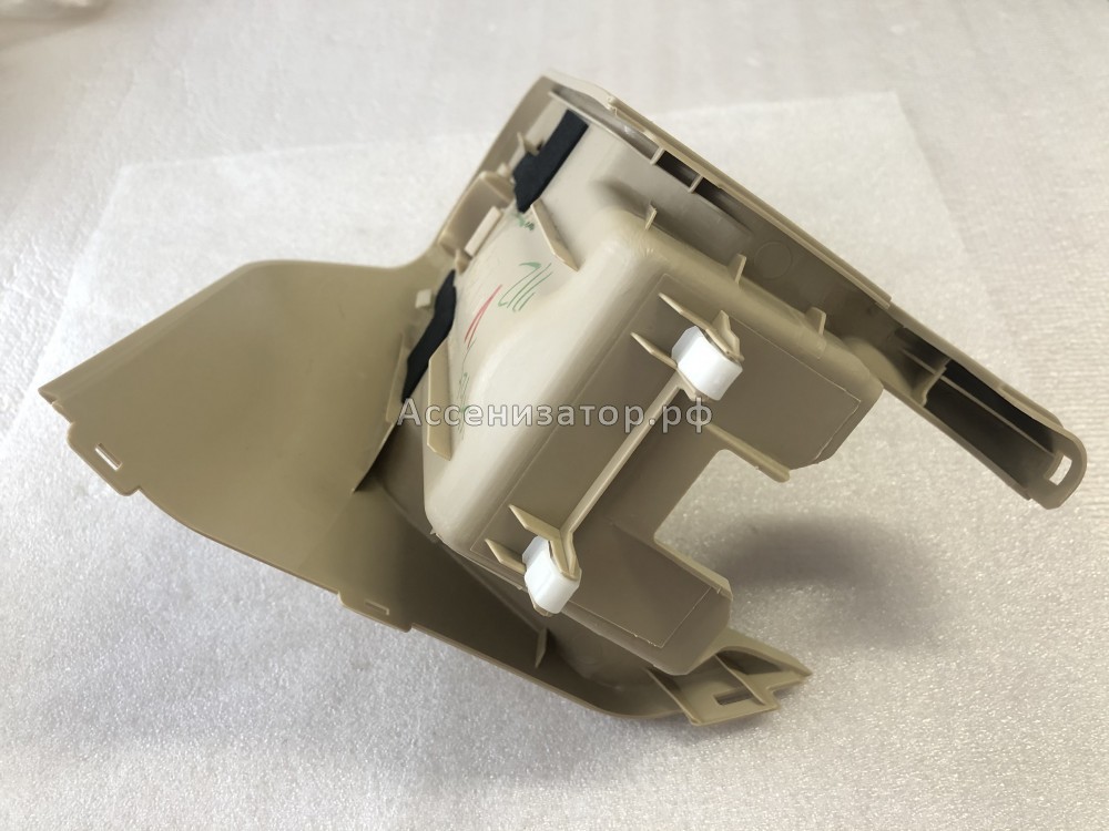 Накладка крепления сиденья Lexus LX570 J201 7169160090A0