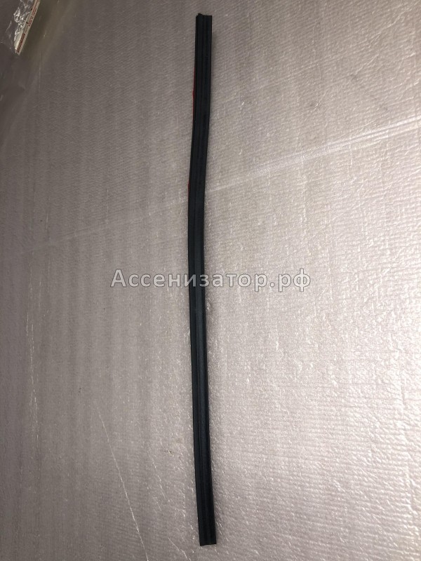 Молдинг заднего стекла TOYOTA Auris E150 2006-2012 7557312340