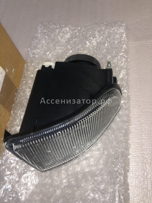 Фара противотуманная Toyota AVENSIS I 1997-2003 8121005040