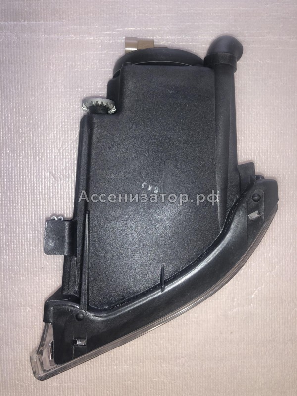 Фара противотуманная левая 1999-2005 Lexus IS 200 8122053012