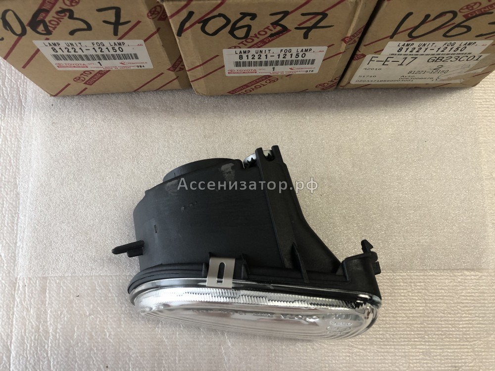 Фара противотуманная левая TOYOTA COROLLA E112 1997-2001 8122112150