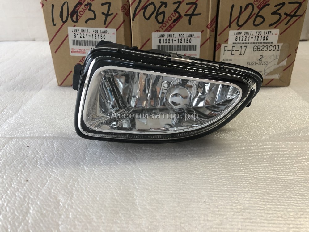 Фара противотуманная левая TOYOTA COROLLA E112 1997-2001 8122112150