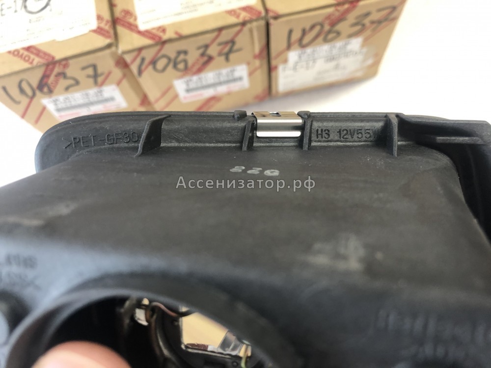 Фара противотуманная левая TOYOTA COROLLA E112 1997-2001 8122112150