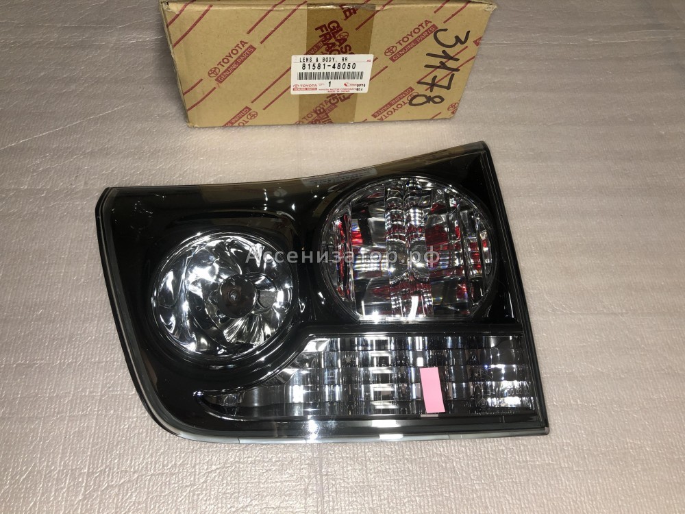 Фонарь задний внутренний правый LEXUS RX 300 8158148050
