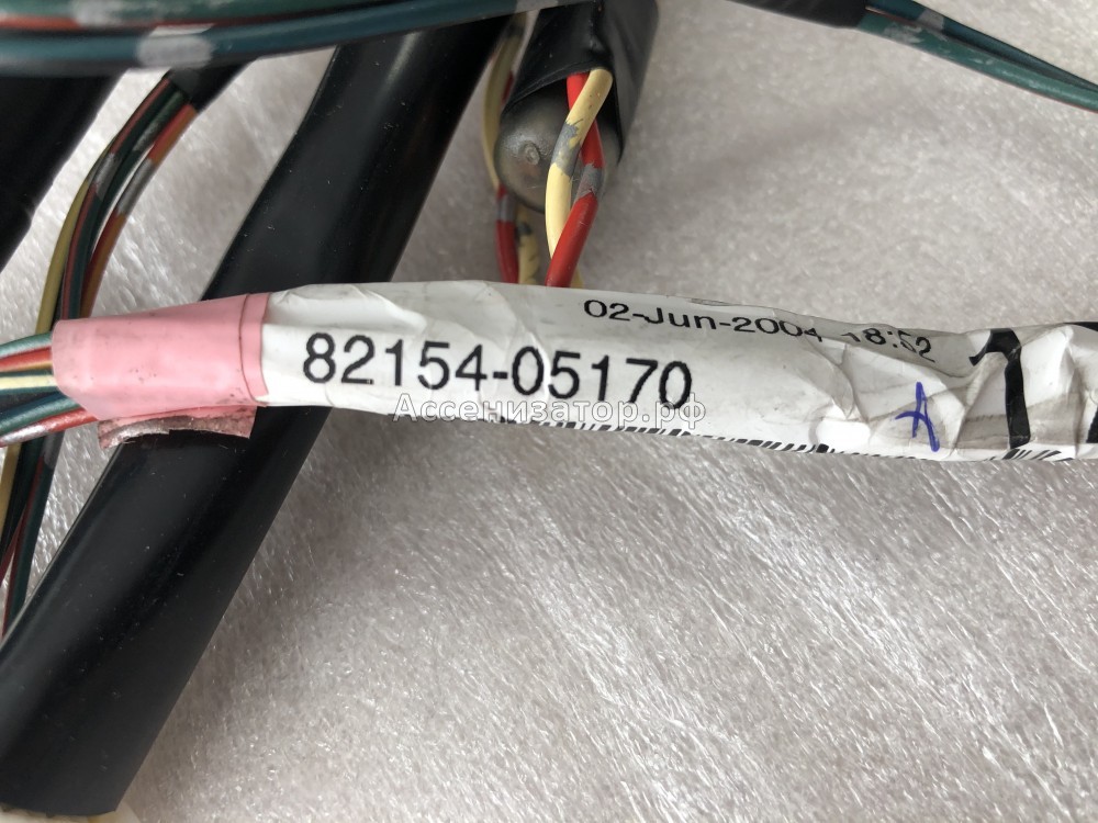 Жгут проводов задней левой двери TOYOTA Avensis II 2003-2008 8215405170