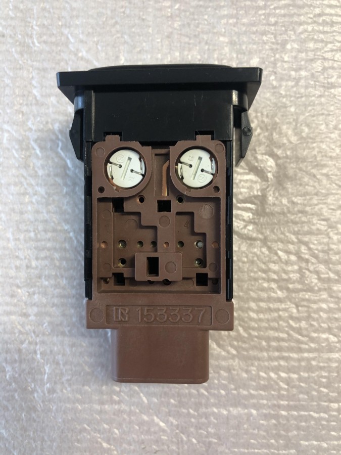 Выключатель подогрева сидения Lexus RX300 8475148030