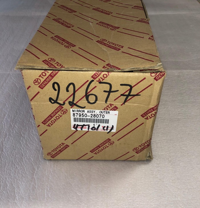 ЗЕРКАЛО НАРУЖНОЕ ЗАДНЕЕ ПАРКОВОЧНОЕ TOYOTA 8795028070