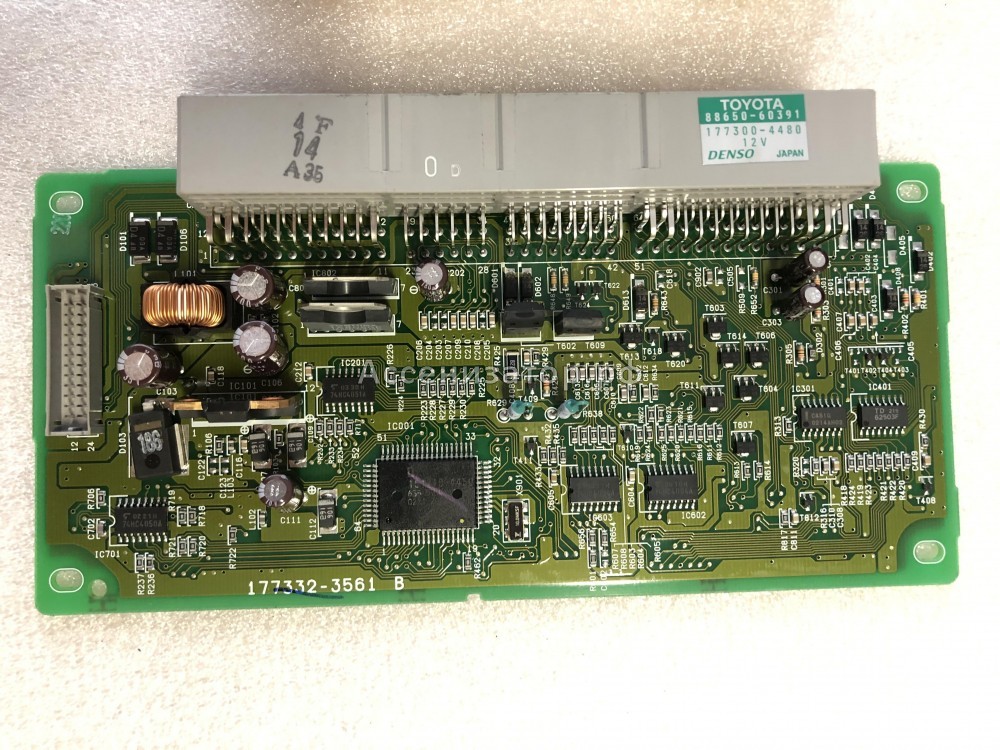 Блок управления климатом TOYOTA Land Cruiser 100 8865060391 88650-60390