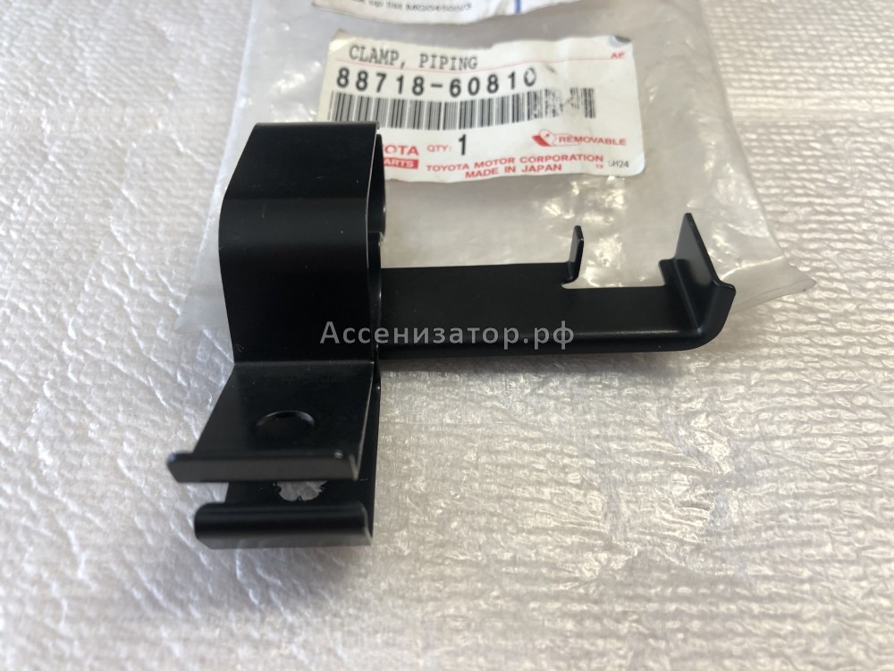 Крепеж TOYOTA LAND CRUISER PRADO 8871860810