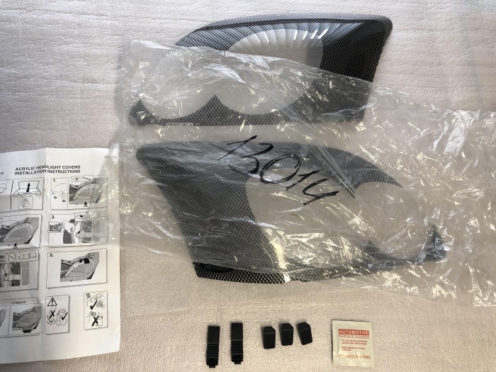 Защита фар TOYOTA AVENSIS 2003-2008 карбон EGR1047CF