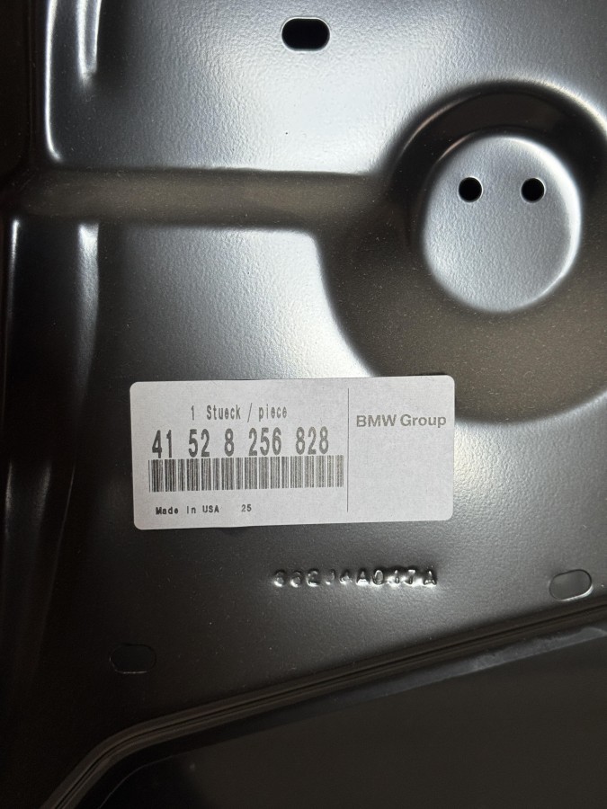 Дверь новая задняя правая Bmw X5 E53 41528256828