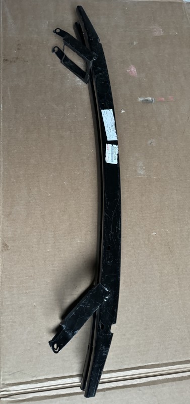 Усилитель переднего бампера Toyota Corolla Verso 5202113020