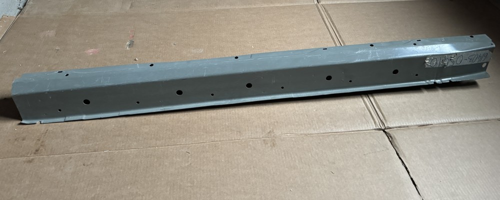 Порог правый Toyota Avensis T250 2003-2009 6140305010