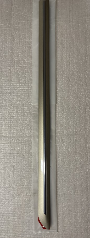 Молдинг задней левой двери TOYOTA CAMRY V30 7574233180E0