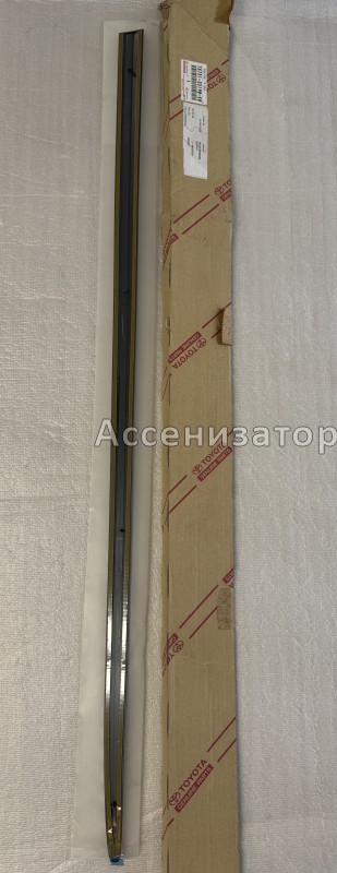 Молдинг передней правой двери TOYOTA CAMRY V30 7573133190E0