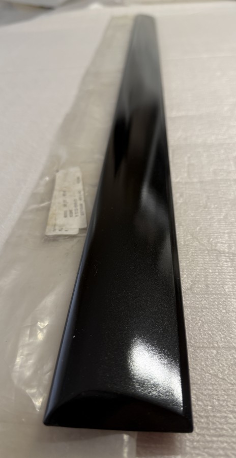 Молдинг передней левой двери Lexus RX XU30 7573205080C0